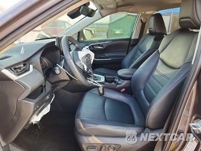 Zdjęcie 7 z 13 samochodu: 2021 TOYOTA RAV4 XLE PREMIUM VIN:2T3C1RFV7MC167413 - miniatura