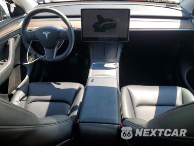 Zdjęcie 8 z 13 samochodu: 2024 TESLA MODEL Y VIN:7SAYGDEE5RF186517 - miniatura