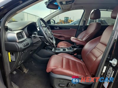 Zdjęcie 7 z 13 samochodu: 2018 KIA SORENTO SX V6 VIN:5XYPKDA57JG406511 - miniatura