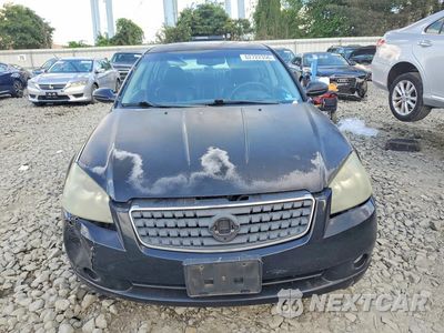 Piąte zdjęcie samochodu w środku: 2005 NISSAN ALTIMA 2.5 VIN:1N4AL11DX5C261747 - miniatura