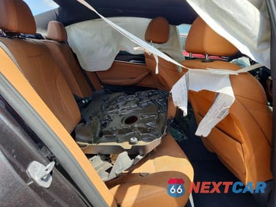 Zdjęcie 10 z 12 samochodu: 2021 BMW 530 XI VIN:WBA13BJ02MCG07558 - miniatura