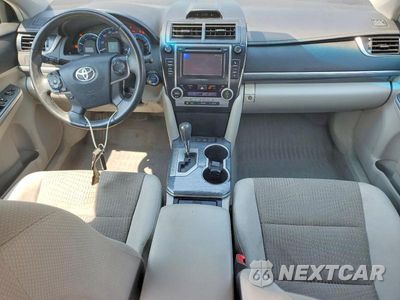 Zdjęcie 8 z 12 samochodu: 2012 TOYOTA CAMRY HYBRID XLE VIN:4T1BD1FKXCU010846 - miniatura
