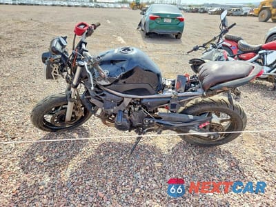 Trzecie zdjęcie samochodu z tyłu: 2009 YAMAHA FZ6 R VIN:JYARJ18Y89A000402 - miniatura