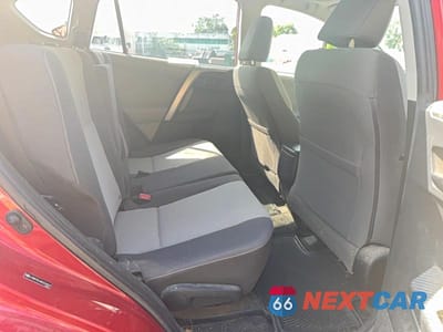 Zdjęcie 6 z 10 samochodu: 2013 TOYOTA RAV4 XLE VIN:JTMRFREV4D5024552 - miniatura