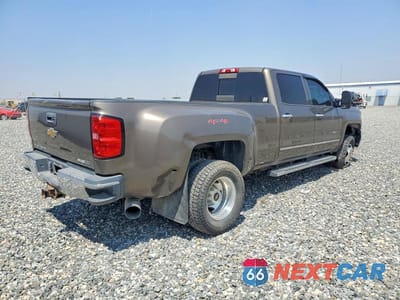 Trzecie zdjęcie samochodu z tyłu: 2015 CHEVROLET SILVERADO K3500 LTZ VIN:1GC4K0E89FF157736 - miniatura