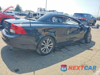 Trzecie zdjęcie samochodu z tyłu: 2011 VOLVO C70 T5 VIN:YV1672MC6BJ107292 - miniatura