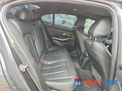 Zdjęcie 10 z 12 samochodu: 2021 BMW 330XI VIN:3MW5R7J0XM8B82138 - miniatura