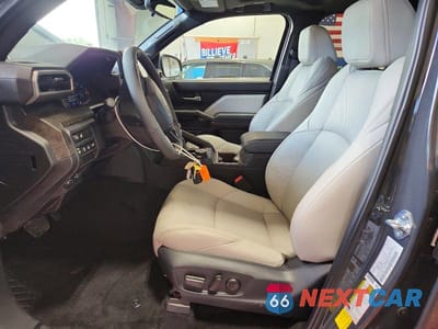 Zdjęcie 7 z 12 samochodu: 2026 TOYOTA TACOMA LIMITED VIN:3TMLB5JN8TM269590 - miniatura