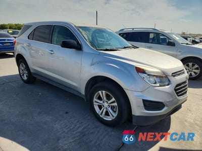 Czwarte zdjęcie samochodu z boku: 2017 CHEVROLET EQUINOX LS VIN:2GNALBEK7H1588424 - miniatura