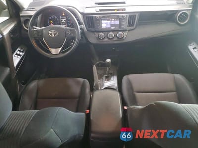 Zdjęcie 8 z 14 samochodu: 2018 TOYOTA RAV4 LE VIN:JTMBFREV1JJ747781 - miniatura