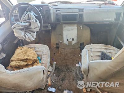 Zdjęcie 8 z 13 samochodu: 1995 CHEVROLET VAN VIN:1GNDM19W4SB184618 - miniatura