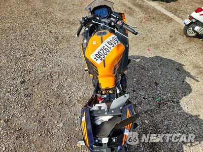 Zdjęcie 6 z 9 samochodu: 2025 KAWASAKI EX650 P VIN:ML5EXEP13SDAG4566 - miniatura