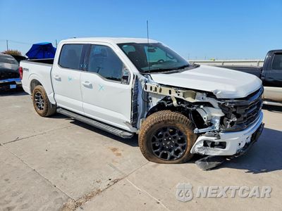 Czwarte zdjęcie samochodu z boku: 2026 FORD F150 XLT VIN:1FTFW3L52TKE20644 - miniatura