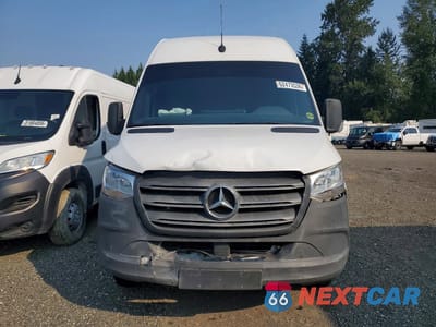 Piąte zdjęcie samochodu w środku: 2019 MERCEDES-BENZ SPRINTER 3500/4500 VIN:WD3PF4CD0KP028372 - miniatura