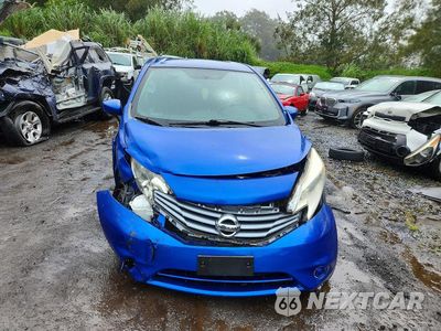 Piąte zdjęcie samochodu w środku: 2016 NISSAN VERSA NOTE SV VIN:3N1CE2CP6GL370095 - miniatura