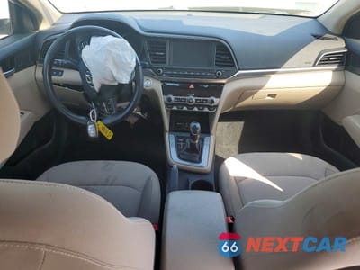 Zdjęcie 8 z 12 samochodu: 2019 HYUNDAI ELANTRA VALUE EDITION VIN:5NPD84LF9KH462323 - miniatura