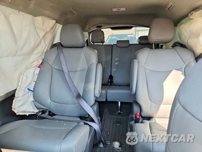 Zdjęcie 10 z 13 samochodu: 2024 TOYOTA SIENNA XLE 7-PASSENGER VIN:5TDJSKFC7RS146305 - miniatura