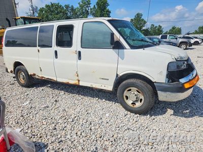 Czwarte zdjęcie samochodu z boku: 2005 CHEVROLET EXPRESS G3500 VIN:1GAHG39U651102922 - miniatura