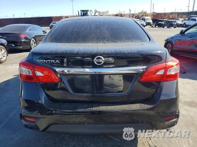 Zdjęcie 6 z 12 samochodu: 2017 NISSAN SENTRA S VIN:3N1AB7AP5HY250843 - miniatura
