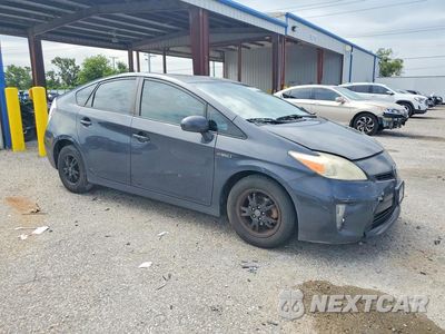 Czwarte zdjęcie samochodu z boku: 2014 TOYOTA PRIUS FOUR VIN:JTDKN3DU8E1783093 - miniatura