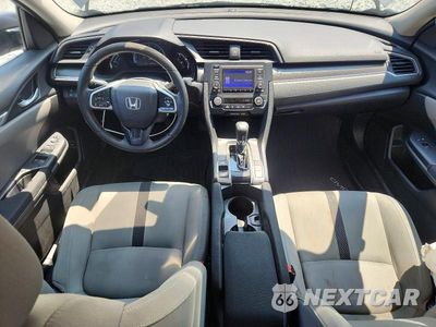 Zdjęcie 8 z 12 samochodu: 2020 HONDA CIVIC LX VIN:19XFC2F63LE017606 - miniatura
