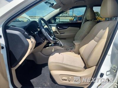 Zdjęcie 7 z 14 samochodu: 2018 NISSAN ROGUE SV VIN:5N1AT2MT4JC850723 - miniatura