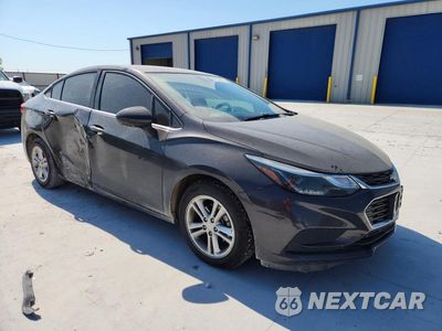 Czwarte zdjęcie samochodu z boku: 2017 CHEVROLET CRUZE LT VIN:1G1BE5SM5H7250918 - miniatura