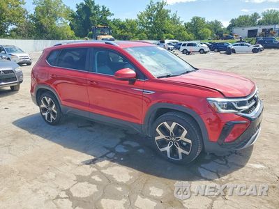 Czwarte zdjęcie samochodu z boku: 2023 VOLKSWAGEN TAOS SEL VIN:3VV2X7B24PM302119 - miniatura