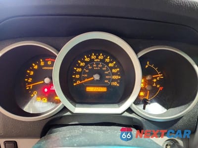 Zdjęcie 9 z 13 samochodu: 2006 TOYOTA 4RUNNER SR5 VIN:JTEBU14R768067129 - miniatura