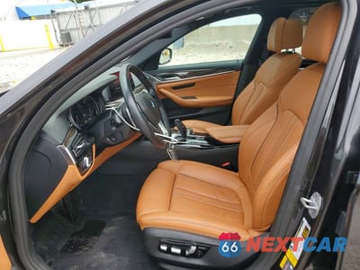 Zdjęcie 7 z 12 samochodu: 2019 BMW 530XE VIN:WBAJB1C54KB375213 - miniatura