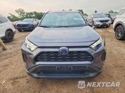 Piąte zdjęcie samochodu w środku: 2024 TOYOTA RAV4 HYBRID XLE VIN:4T3RWRFV3RU161335 - miniatura