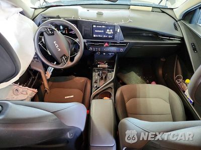 Zdjęcie 8 z 12 samochodu: 2023 KIA NIRO LX VIN:KNDCP3LE2P5065205 - miniatura