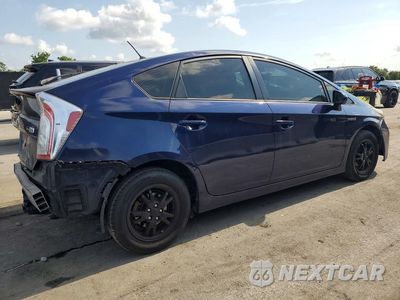 Trzecie zdjęcie samochodu z tyłu: 2013 TOYOTA PRIUS TWO VIN:JTDKN3DU2D0346341 - miniatura