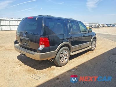 Trzecie zdjęcie samochodu z tyłu: 2004 FORD EXPEDITION EDDIE BAUER VIN:1FMFU18L44LA54839 - miniatura