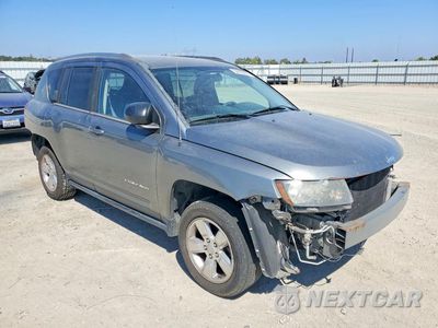 Czwarte zdjęcie samochodu z boku: 2014 JEEP COMPASS SPORT VIN:1C4NJCBA1ED552052 - miniatura