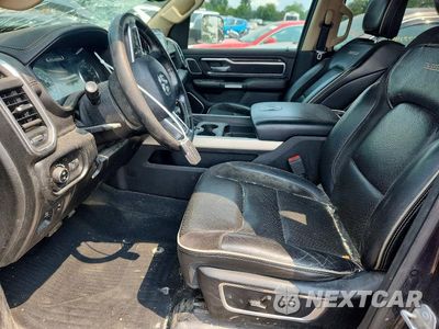 Zdjęcie 7 z 12 samochodu: 2019 RAM 1500 LARAMIE VIN:1C6SRFJT6KN642813 - miniatura