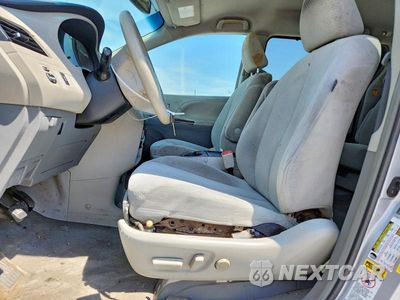 Zdjęcie 7 z 13 samochodu: 2011 TOYOTA SIENNA LE VIN:5TDKK3DC8BS165805 - miniatura