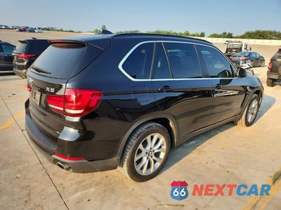 Trzecie zdjęcie samochodu z tyłu: 2016 BMW X5 SDRIVE35I VIN:5UXKR2C58G0U17201 - miniatura