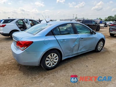 Trzecie zdjęcie samochodu z tyłu: 2011 CHEVROLET CRUZE LS VIN:1G1PC5SH8B7262146 - miniatura