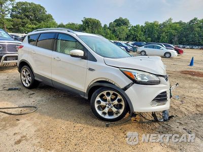 Czwarte zdjęcie samochodu z boku: 2015 FORD ESCAPE TITANIUM VIN:1FMCU9J99FUA15208 - miniatura