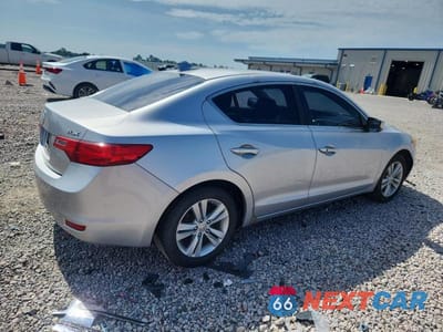 Trzecie zdjęcie samochodu z tyłu: 2013 ACURA ILX 20 VIN:19VDE1F33DE002325 - miniatura