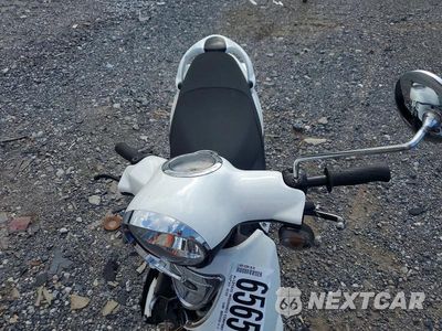 Piąte zdjęcie samochodu w środku: 2021 GENUINE SCOOTER CO. BUDDY 50 VIN:RFVPAP5A9M1128345 - miniatura