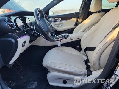 Zdjęcie 7 z 12 samochodu: 2017 MERCEDES-BENZ E 300 VIN:WDDZF4JBXHA193881 - miniatura