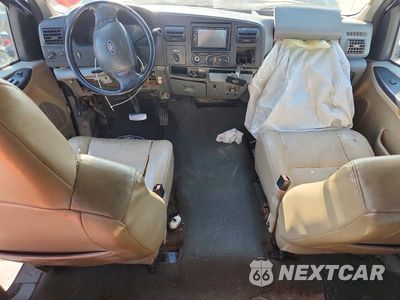 Zdjęcie 8 z 12 samochodu: 2006 FORD F250 SUPER DUTY VIN:1FTSW21P16EB01896 - miniatura