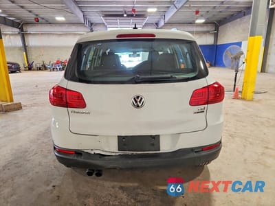 Zdjęcie 6 z 13 samochodu: 2017 VOLKSWAGEN TIGUAN S VIN:WVGBV7AXXHW513338 - miniatura