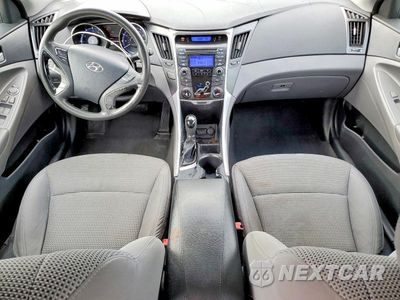 Zdjęcie 8 z 12 samochodu: 2012 HYUNDAI SONATA GLS VIN:5NPEB4AC8CH363332 - miniatura