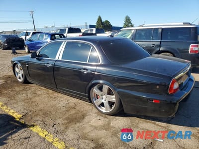 Drugie zdjęcie samochodu z przodu: 2009 JAGUAR XJ8 L VIN:SAJWA79B99SH31570 - miniatura