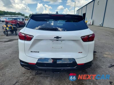 Zdjęcie 6 z 14 samochodu: 2022 CHEVROLET BLAZER RS VIN:3GNKBERSXNS237364 - miniatura