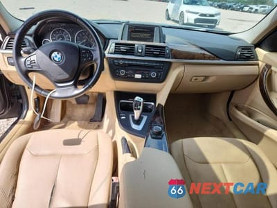 Zdjęcie 8 z 12 samochodu: 2013 BMW 320 I XDRIVE VIN:WBA3C3C56DF980766 - miniatura