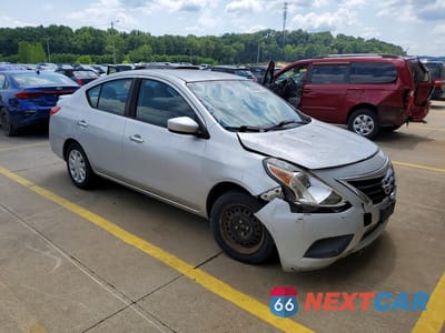 Czwarte zdjęcie samochodu z boku: 2016 NISSAN VERSA 1.6 SV VIN:3N1CN7AP5GL885587 - miniatura